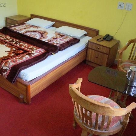 Hotel Uday Palace Pipalkoti Bagian luar foto