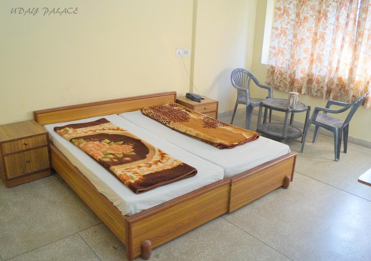 Hotel Uday Palace Pipalkoti Bagian luar foto